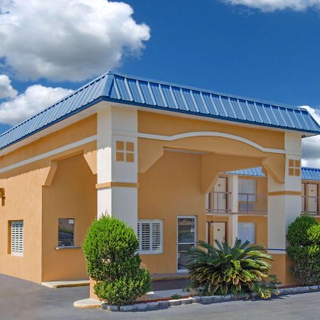 Super 8 By Wyndham Port Royal/Beaufort Экстерьер фото